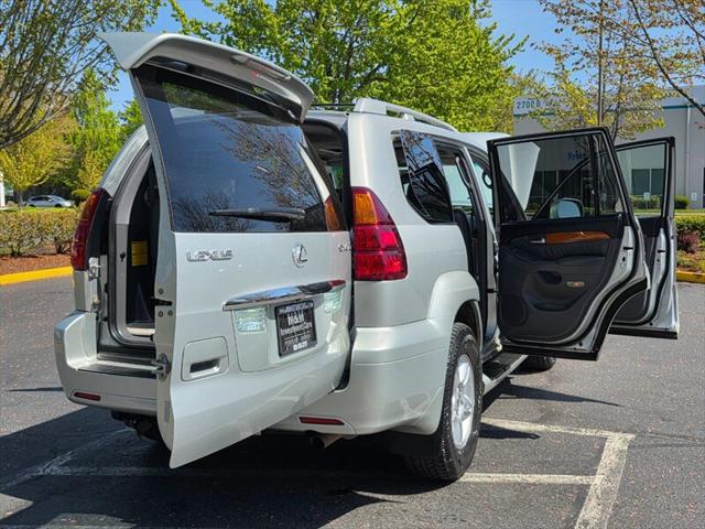 2005 Lexus GX 470 470 4X4 / V8 4.7L / 8-Passenger / Fully Loaded