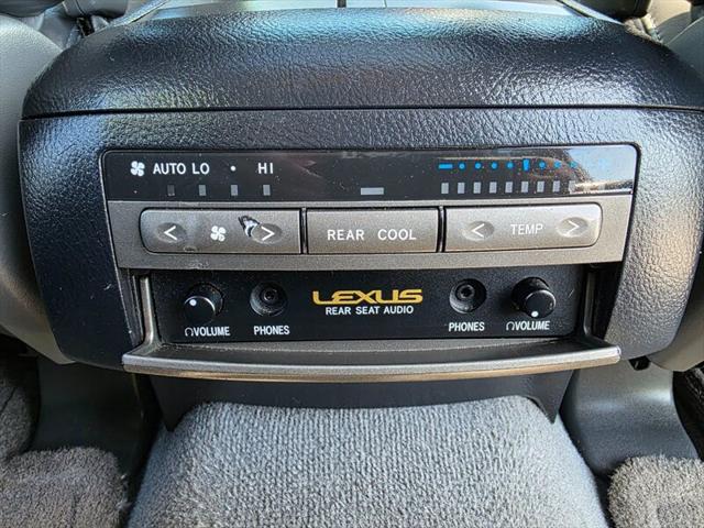 2005 Lexus GX 470 470 4X4 / V8 4.7L / 8-Passenger / Fully Loaded
