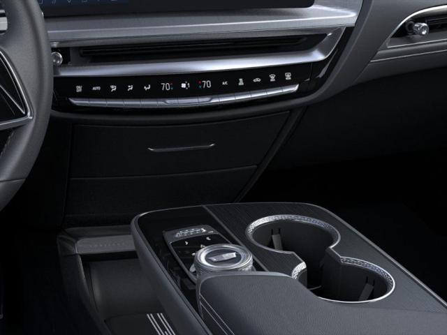 2025 Cadillac iQ Luxury w/1SD