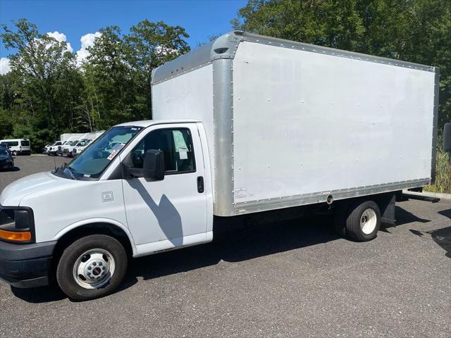 2017 GMC Savana Cutaway Work Van