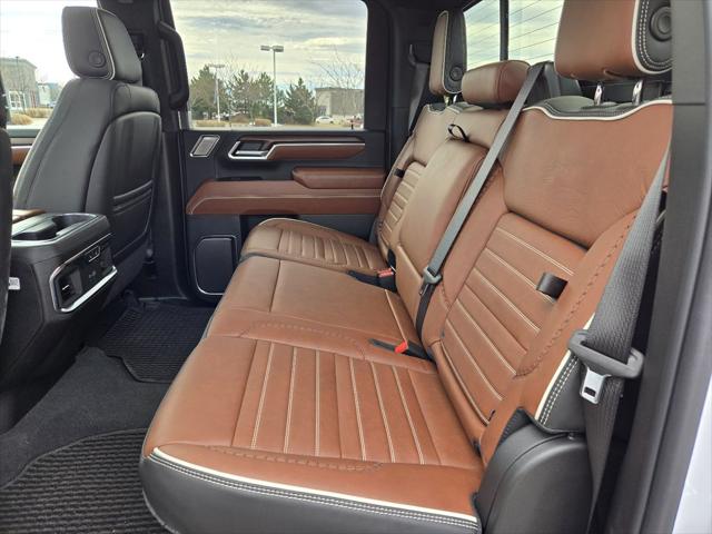2025 GMC Sierra 2500HD 4WD Crew Cab Standard Bed Denali Ultimate