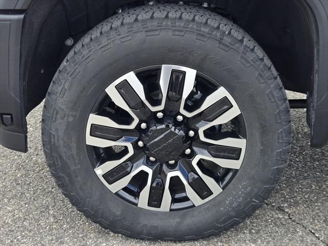 2025 GMC Sierra 2500HD 4WD Crew Cab Standard Bed Denali Ultimate