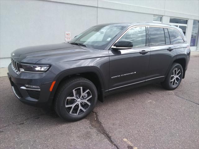 2025 Jeep Grand Cherokee GRAND CHEROKEE LIMITED 4X4