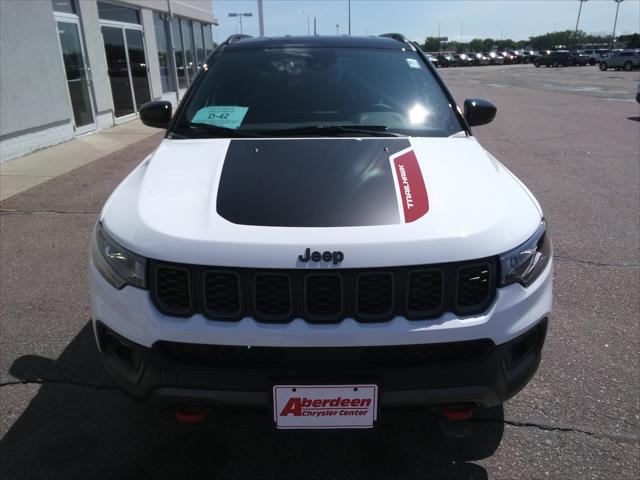 2025 Jeep Compass COMPASS TRAILHAWK 4X4