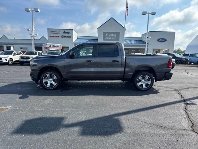 2025 RAM Ram 1500 RAM 1500 TRADESMAN CREW CAB 4X4 57 BOX
