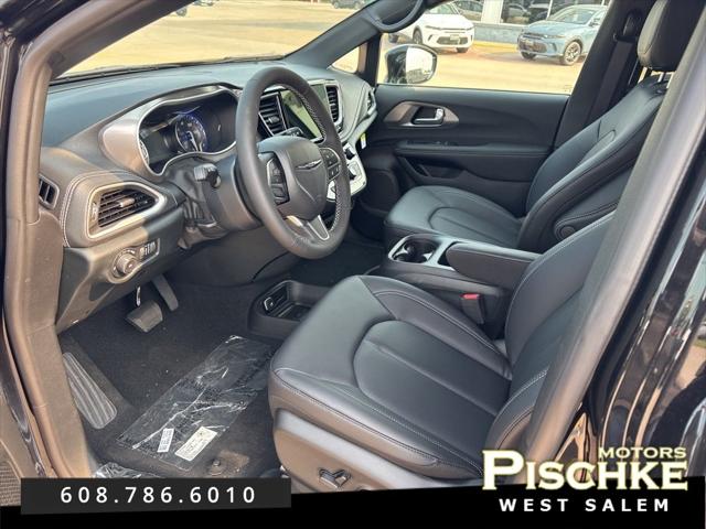 2025 Chrysler Pacifica PACIFICA SELECT AWD