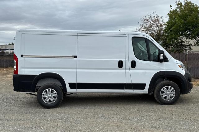 2025 RAM Ram ProMaster RAM PROMASTER 1500 SLT CARGO VAN LOW ROOF 136 WB