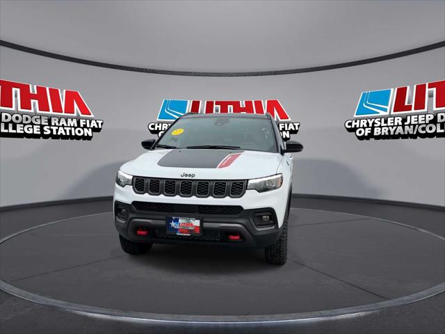 2025 Jeep Compass COMPASS TRAILHAWK 4X4