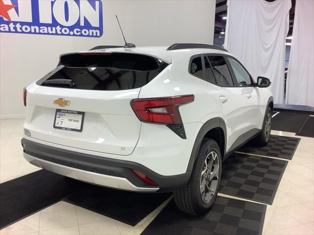 2025 Chevrolet Trax FWD LT