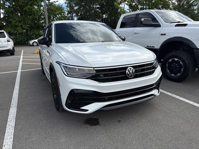 2023 Volkswagen Tiguan 2.0T SE R-Line Black