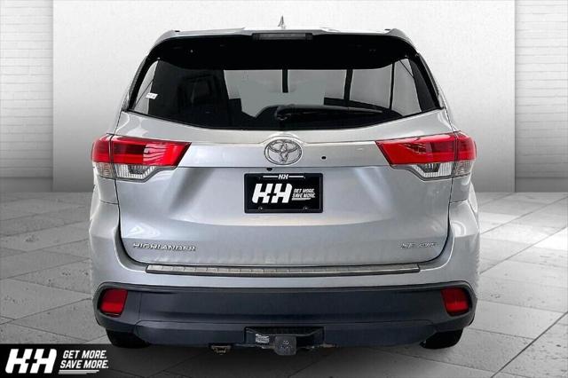 2017 Toyota Highlander SE