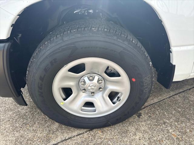 2025 RAM Ram 1500 RAM 1500 TRADESMAN CREW CAB 4X2 64 BOX