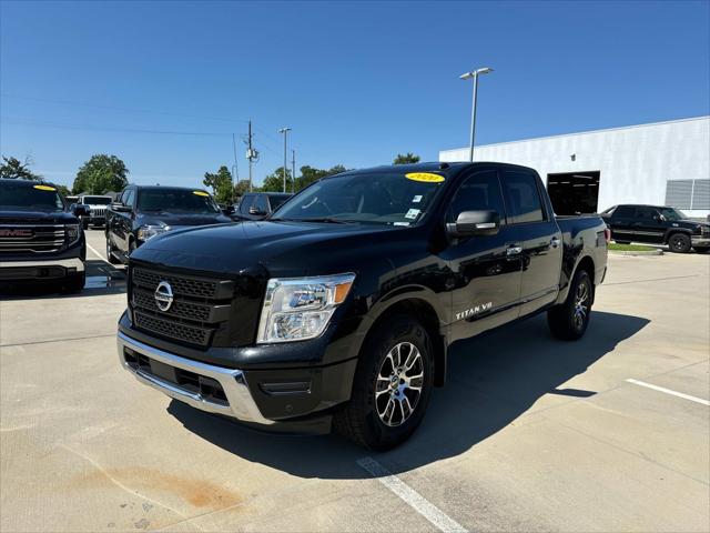 2020 Nissan TITAN Crew Cab SV 4x2