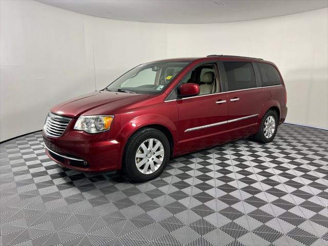2016 Chrysler Town and Country Touring
