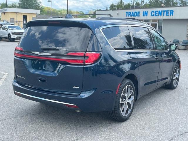 2022 Chrysler Pacifica Touring L AWD