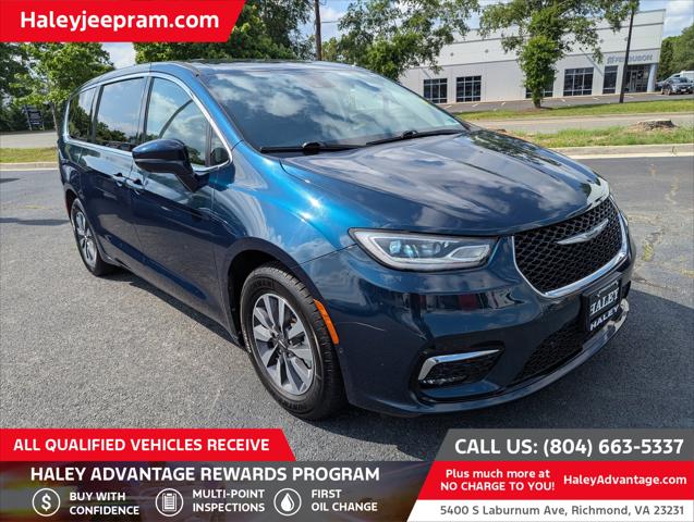 2022 Chrysler Pacifica Hybrid Touring L