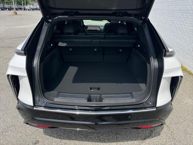 2025 Cadillac iQ Luxury w/1SE