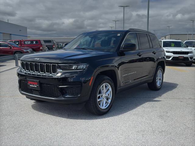 2023 Jeep Grand Cherokee Laredo 4x4