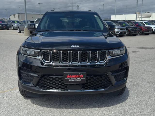 2023 Jeep Grand Cherokee Laredo 4x4