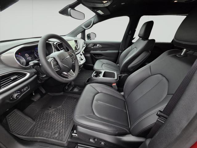 2025 Chrysler Pacifica PACIFICA SELECT AWD