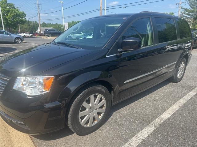 2016 Chrysler Town and Country Touring