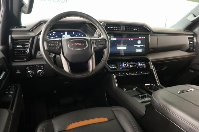 2024 GMC Sierra 2500HD 4WD Crew Cab Standard Bed AT4