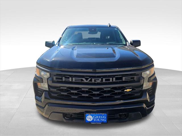 2022 Chevrolet Silverado 1500 4WD Double Cab Standard Bed Custom
