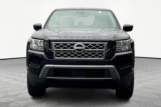 2022 Nissan Frontier Crew Cab SV 4x2