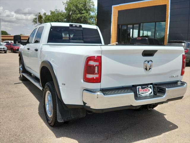 2024 RAM 3500 Tradesman Crew Cab 4x4 8 Box