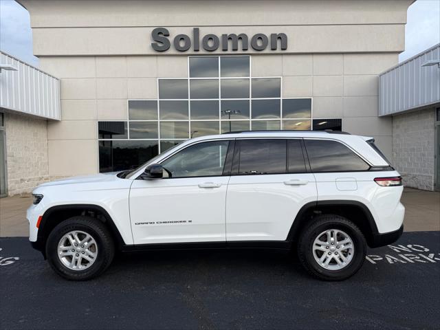 2023 Jeep Grand Cherokee Laredo 4x4
