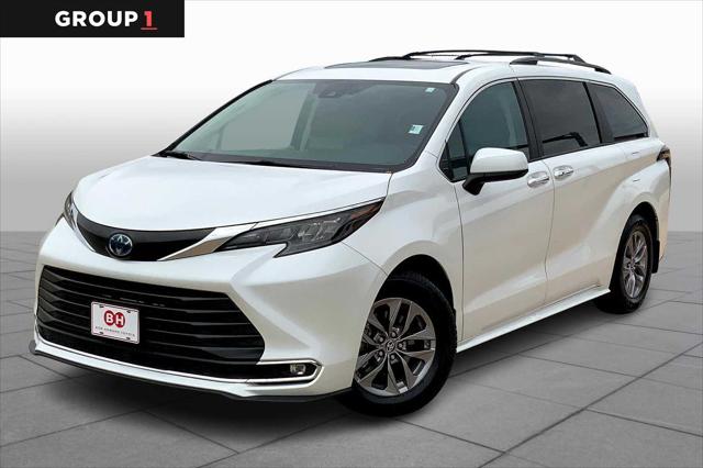 2024 Toyota Sienna XLE