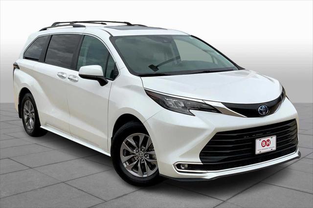 2024 Toyota Sienna XLE