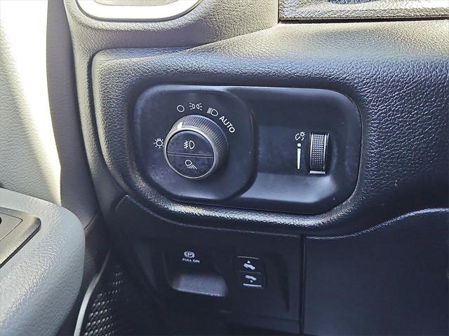 2021 RAM 1500 Lone Star Crew Cab 4x2 57 Box