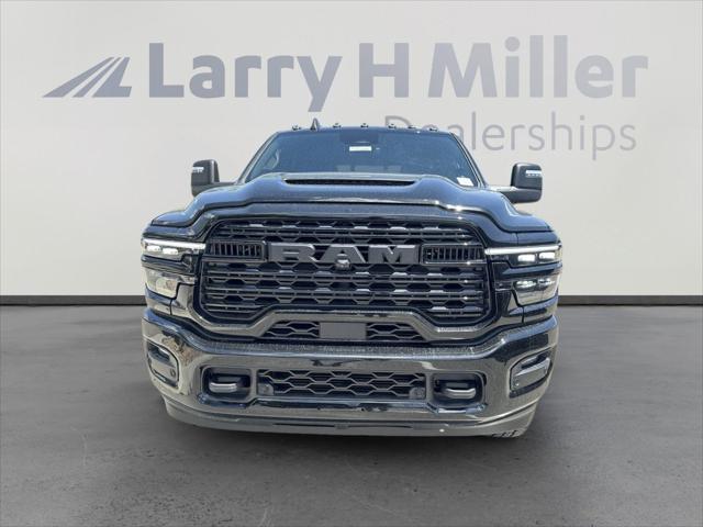 2025 RAM Ram 3500 RAM 3500 LIMITED MEGA CAB 4X4 64 BOX