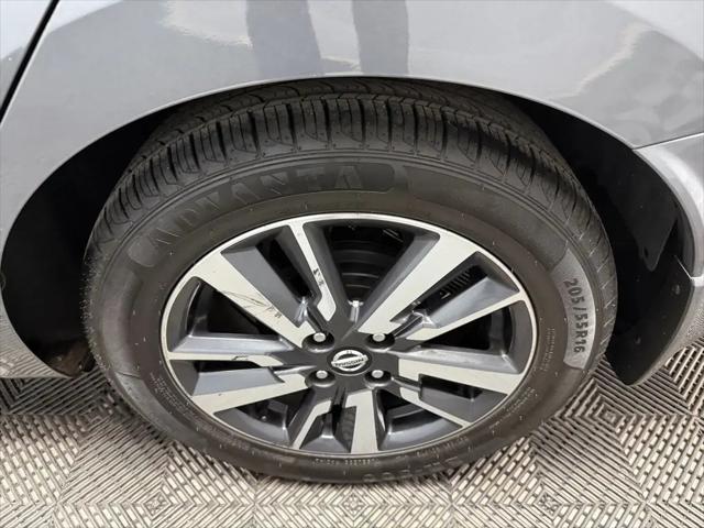 2021 Nissan Versa SV Xtronic CVT