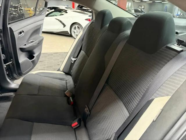 2021 Nissan Versa SV Xtronic CVT