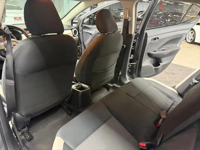 2021 Nissan Versa SV Xtronic CVT
