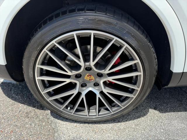 2020 Porsche Cayenne Base