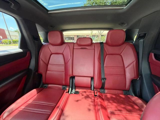 2020 Porsche Cayenne Base