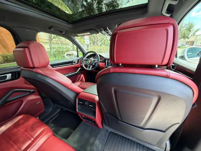 2020 Porsche Cayenne Base