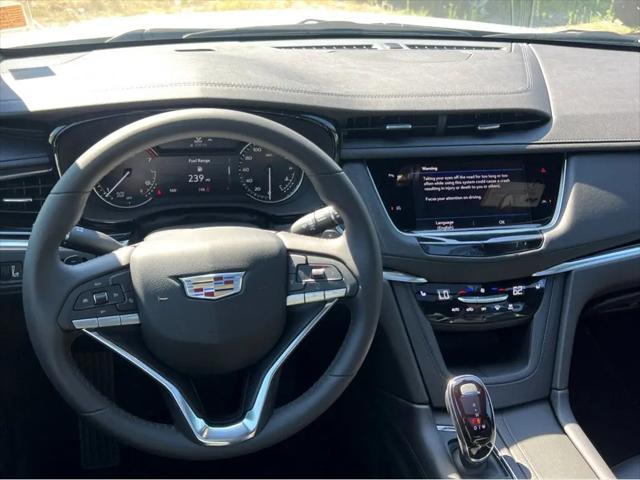 2025 Cadillac XT6 FWD Luxury