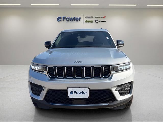 2025 Jeep Grand Cherokee GRAND CHEROKEE LAREDO X 4X2