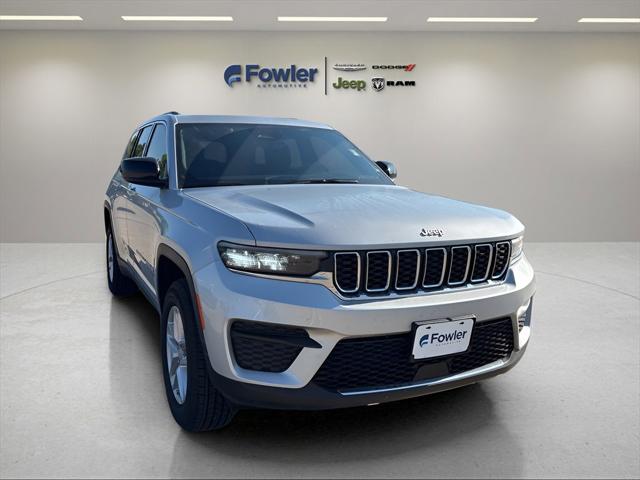 2025 Jeep Grand Cherokee GRAND CHEROKEE LAREDO X 4X2