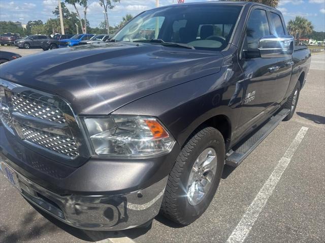 2017 RAM 1500 SLT Quad Cab 4x2 64 Box