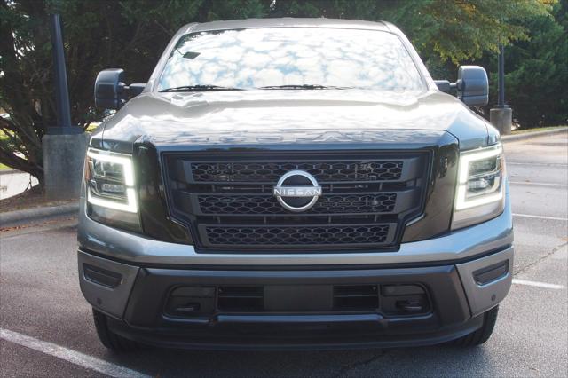 2024 Nissan TITAN Crew Cab SV 4x2
