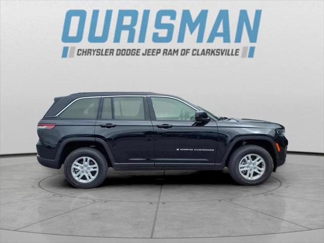 2025 Jeep Grand Cherokee GRAND CHEROKEE LAREDO 4X4