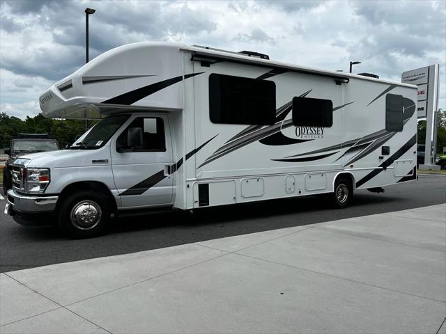 2023 Ford E-450 Cutaway Base