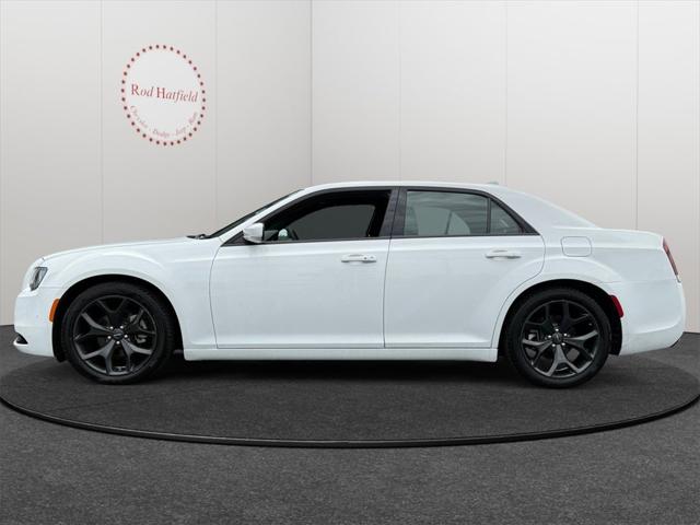 2022 Chrysler 300 S