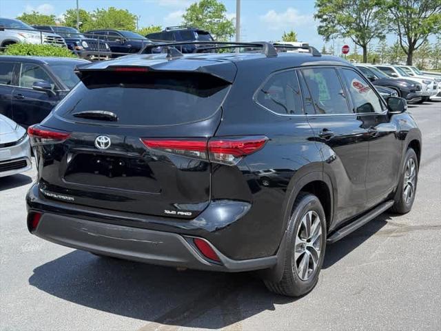 2021 Toyota Highlander XLE 2021 Toyota Highlander XLE