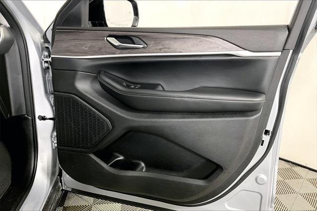 Used 2023 Jeep Grand Cherokee For Sale in Olive Branch, MS
